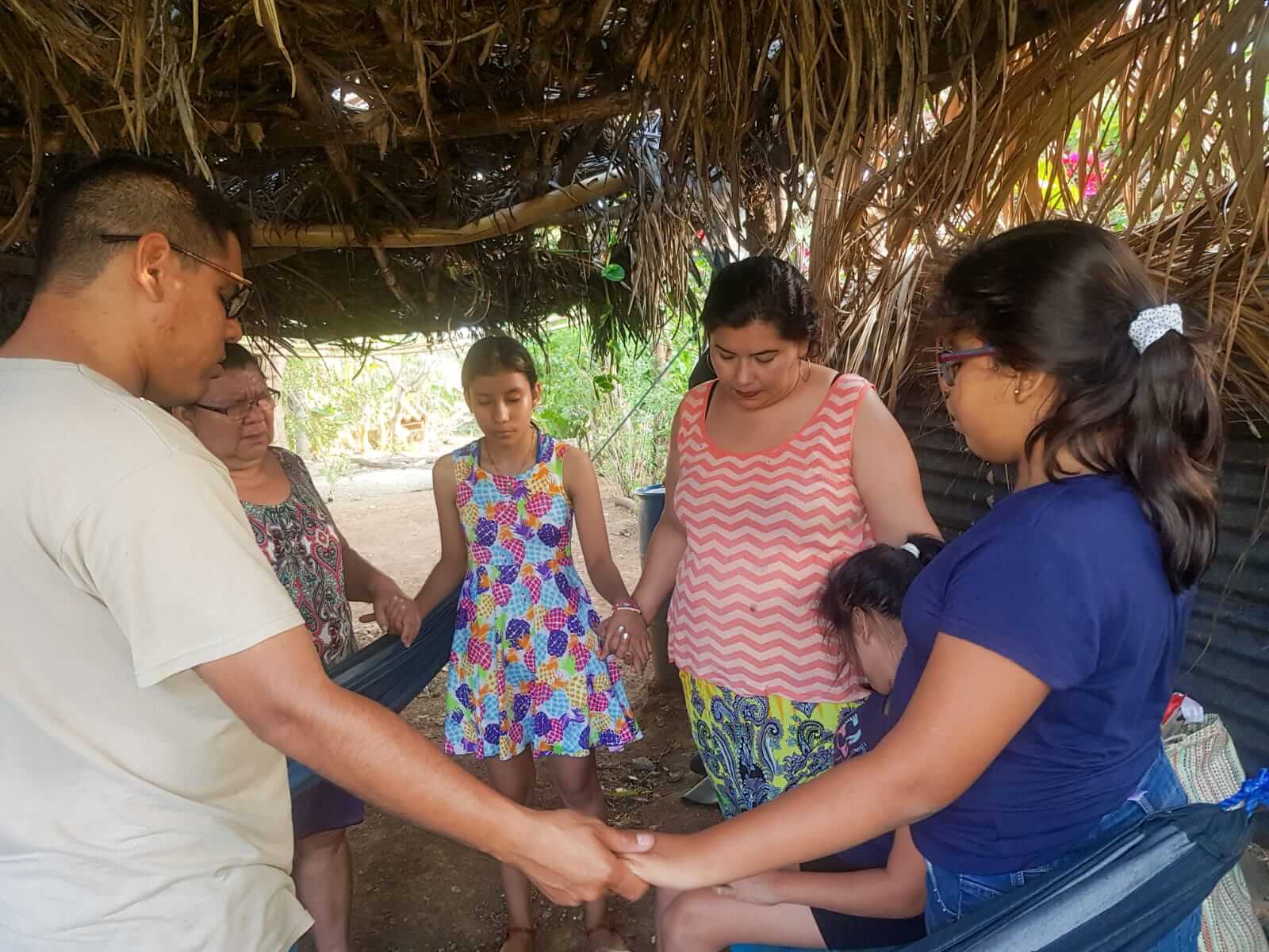 Forward Edge Family Praying